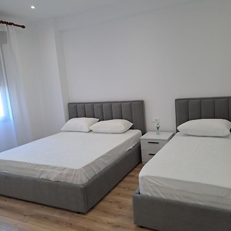 Erdis Home Nr 1 Tirana Eksteriør billede
